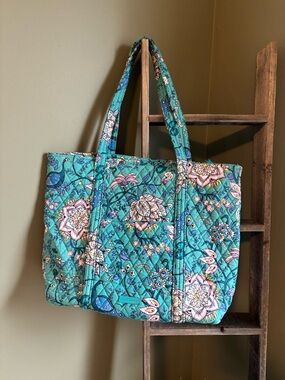 Vera Bradley Peacock Garden Large Tote